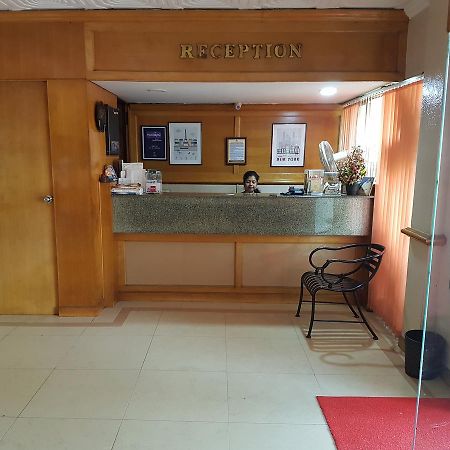 Hotel Regency Thiruvananthapuram Exteriör bild