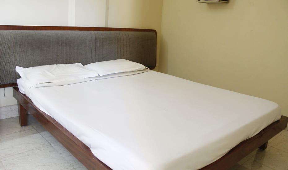 Hotel Regency Thiruvananthapuram Exteriör bild
