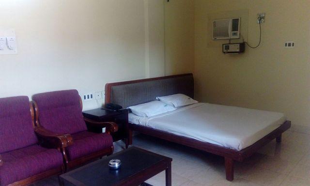 Hotel Regency Thiruvananthapuram Exteriör bild